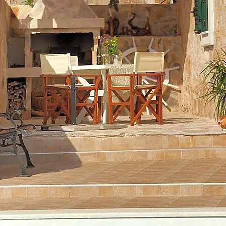 Modern In Grohote With Pool Hotel Solta Island
