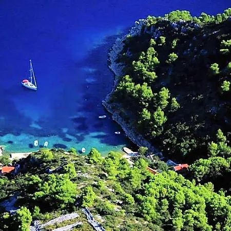 Modern In Grohote With Pool Hotel Solta Island